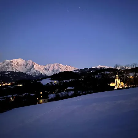 Domek alpejski A Face A La Chaine Du Mont Blanc Cordon